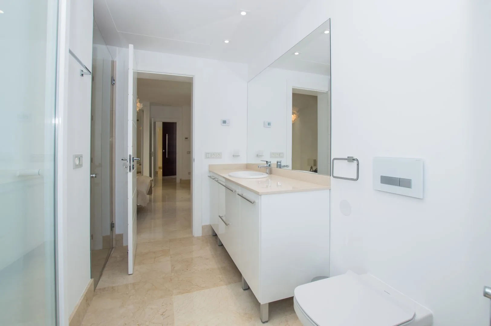 Villa · Marbella · (300-00827P)
