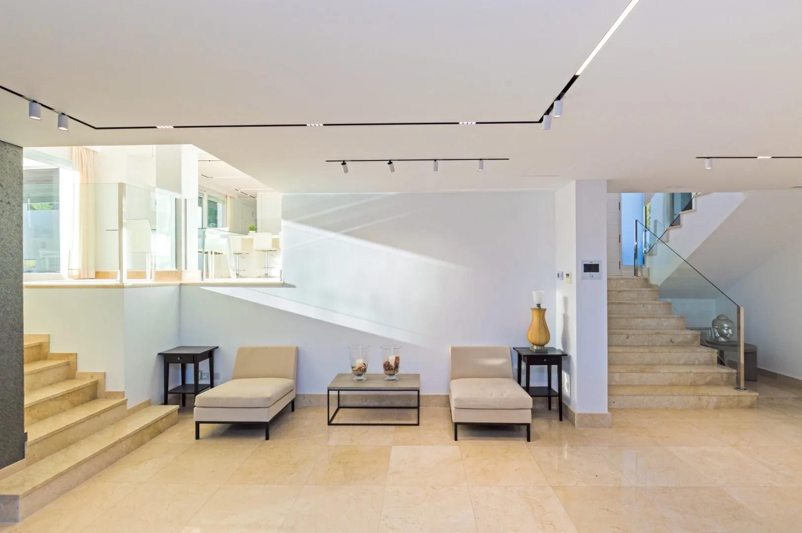 Villa · Marbella · (300-00827P)