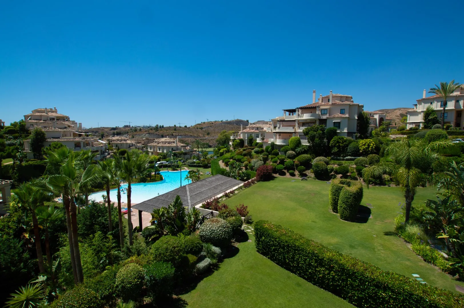 Apartment · Benahavis · (300-00965P)