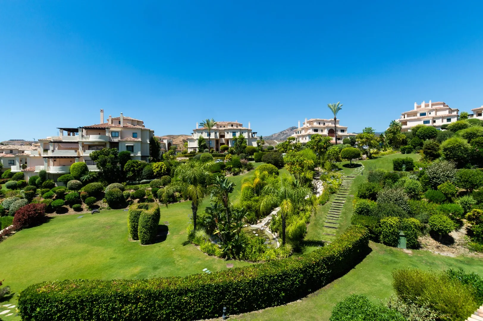 Apartment · Benahavis · (300-00965P)