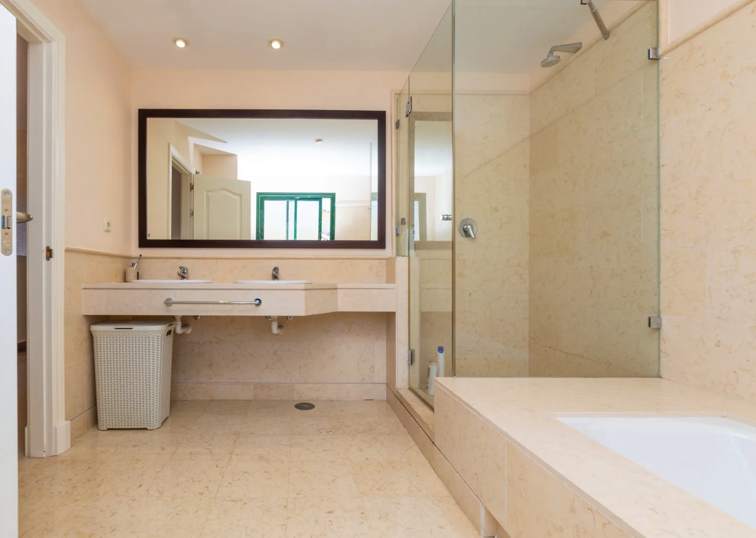 Apartment · Benahavis · (300-00965P)