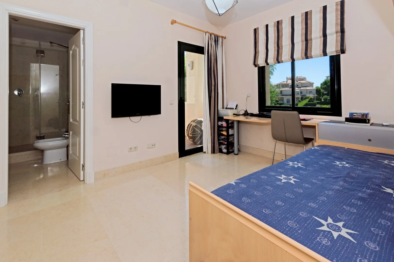 Apartment · Benahavis · (300-00965P)