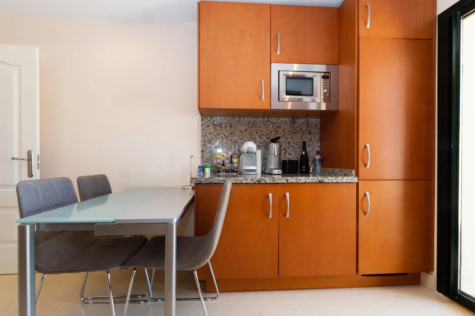 Apartment · Benahavis · (300-00965P)