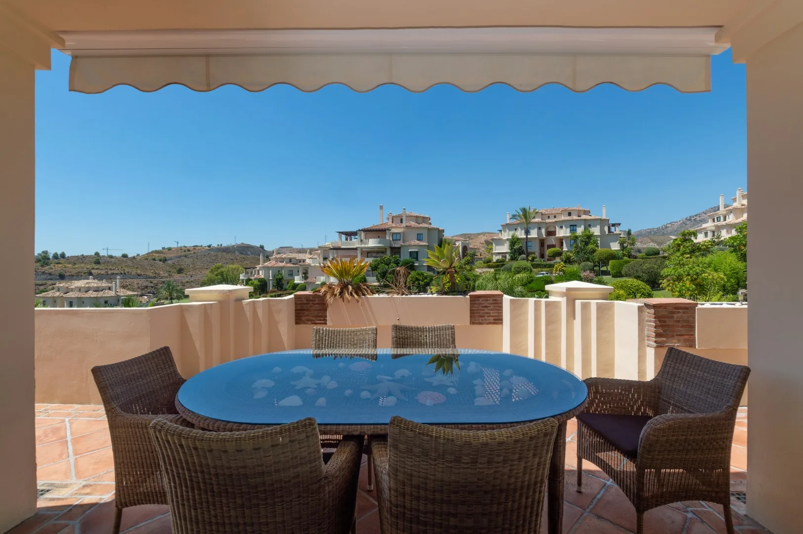 Apartment · Benahavis · (300-00965P)