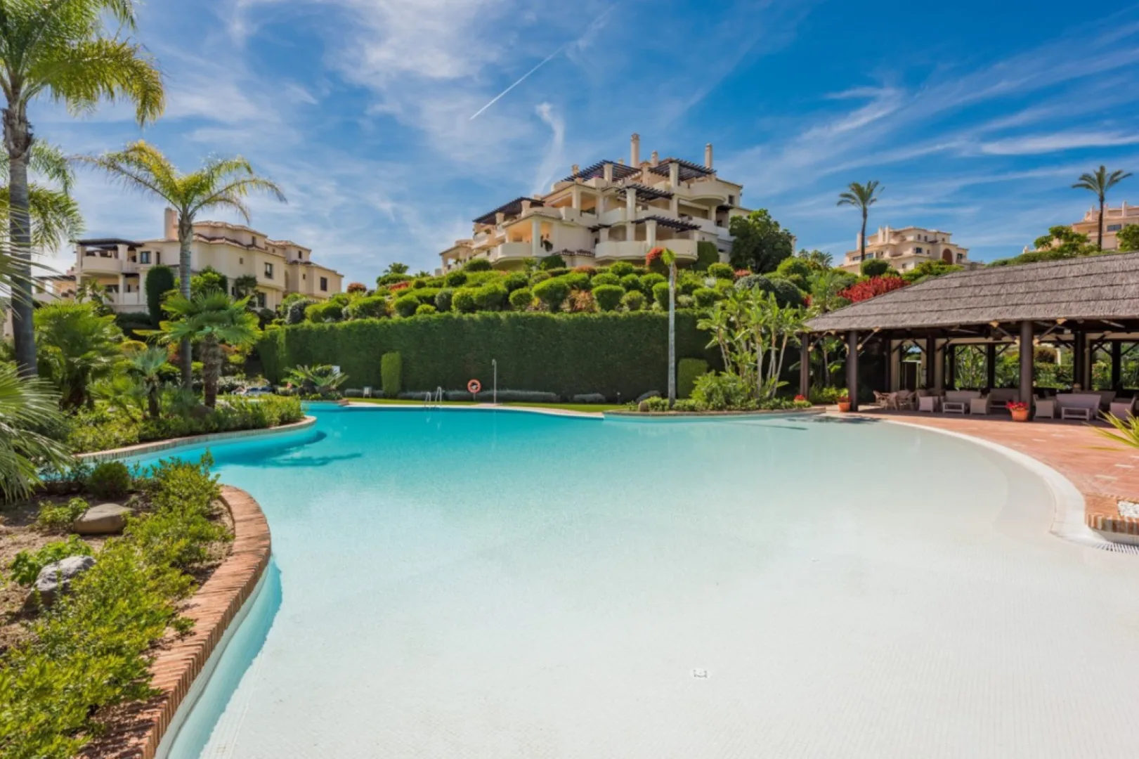 Apartment · Benahavis · (300-00965P)