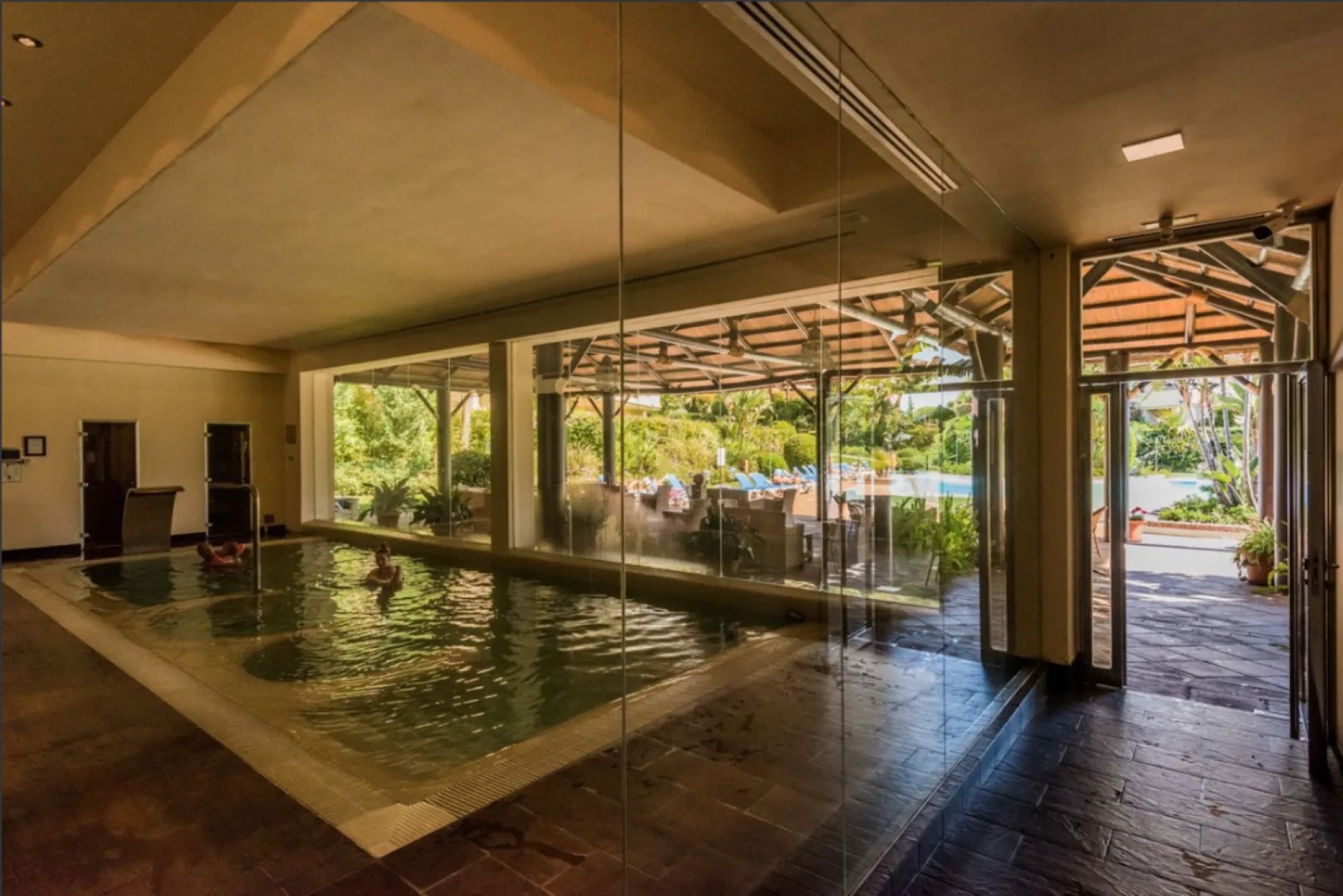 Apartment · Benahavis · (300-00965P)